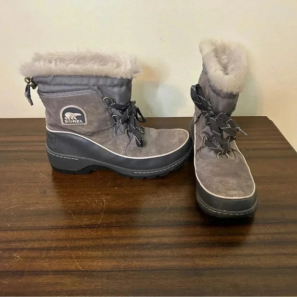 Sorel Women's Tivoli III Waterproof Faux Fur Boot Grey Size 8 - Picture 1 of 8